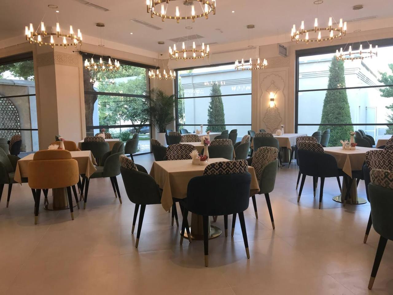 Orient Star Hotel Самарканд Екстериор снимка