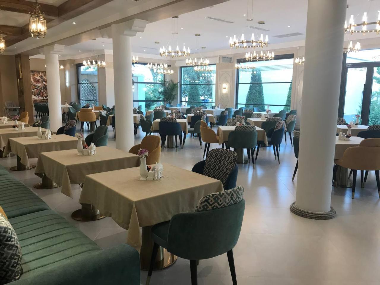 Orient Star Hotel Самарканд Екстериор снимка