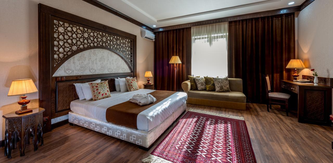 Orient Star Hotel Самарканд Екстериор снимка