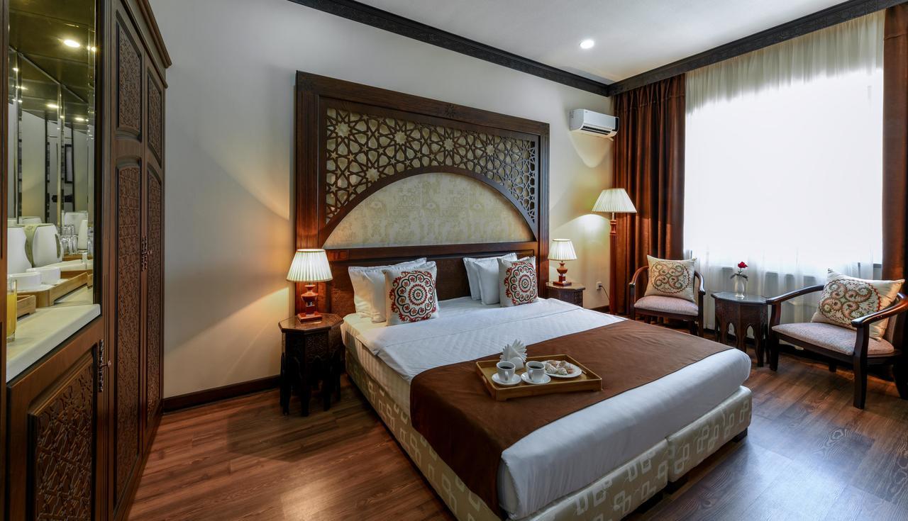 Orient Star Hotel Самарканд Екстериор снимка