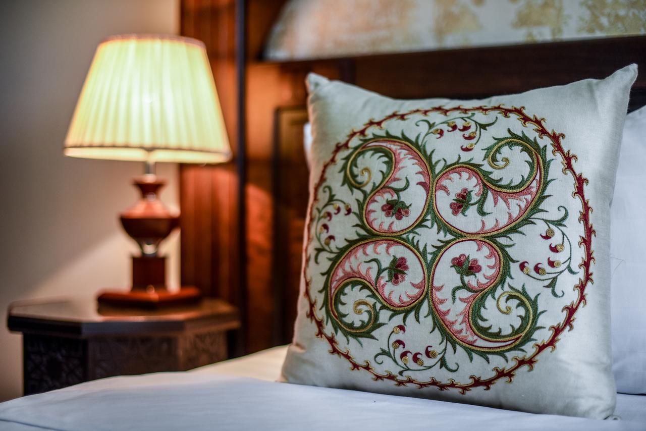 Orient Star Hotel Самарканд Екстериор снимка